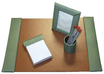 15x22 Croco-Grain 4-Piece Desk Set